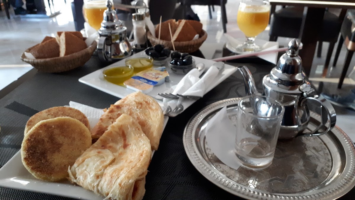 Cafe Geneve-3