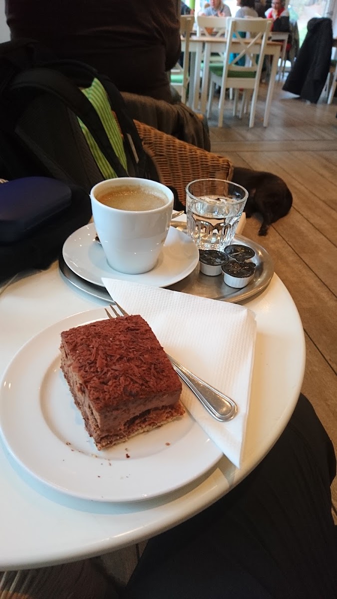 Cafe Gleis Iii-7