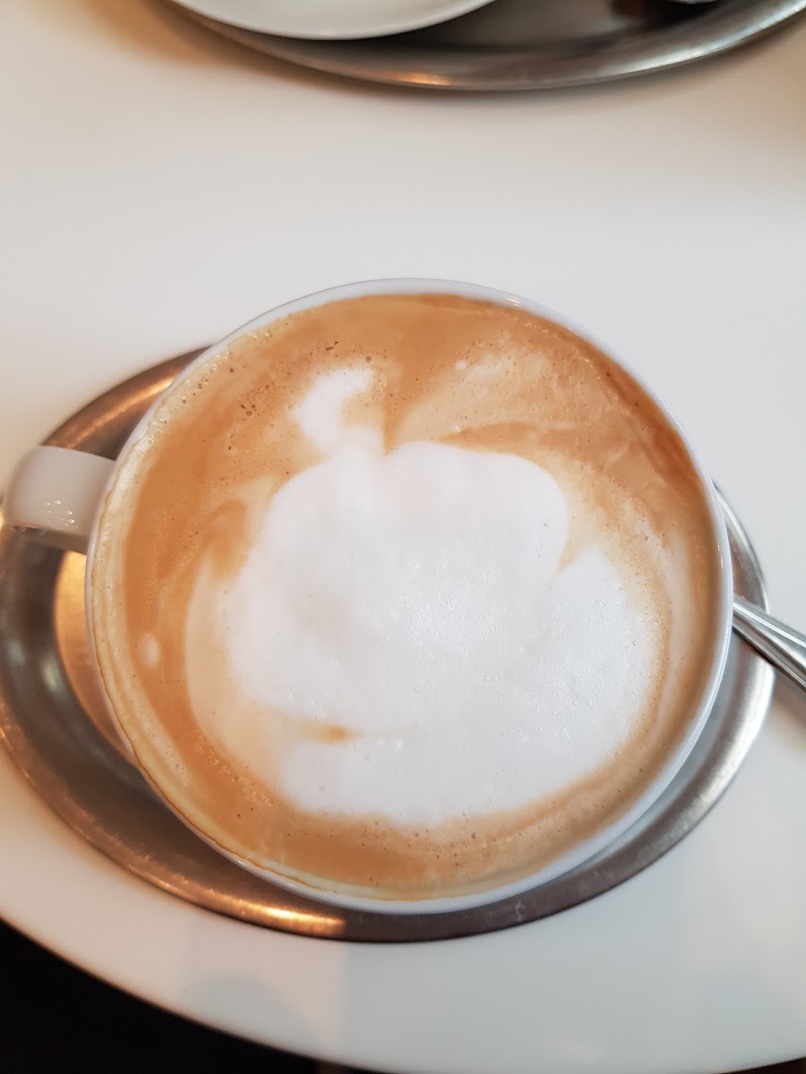 Cafe Gleis Iii-8