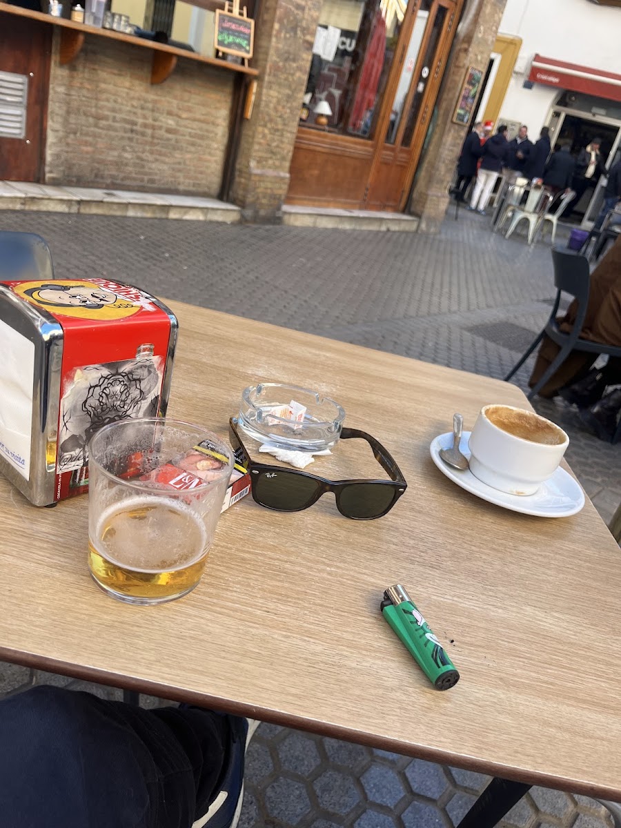 Cafe Hercules-10