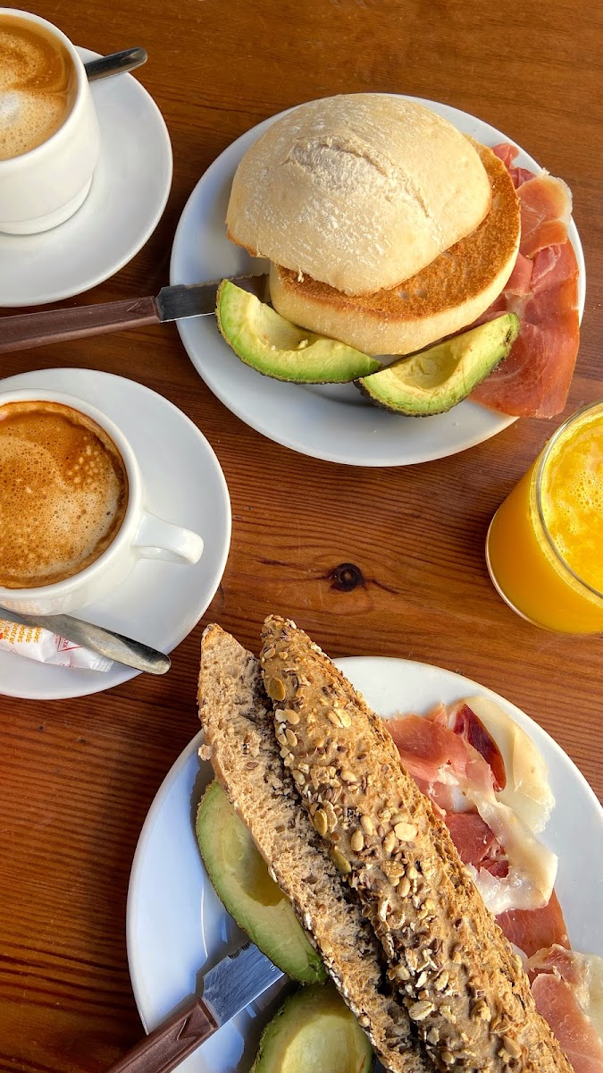 Cafe Hercules-9