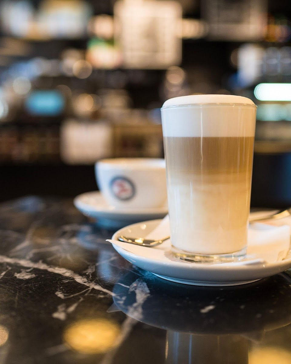 Cafe Im Hugendubel-7