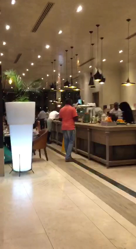 Café Javas-2