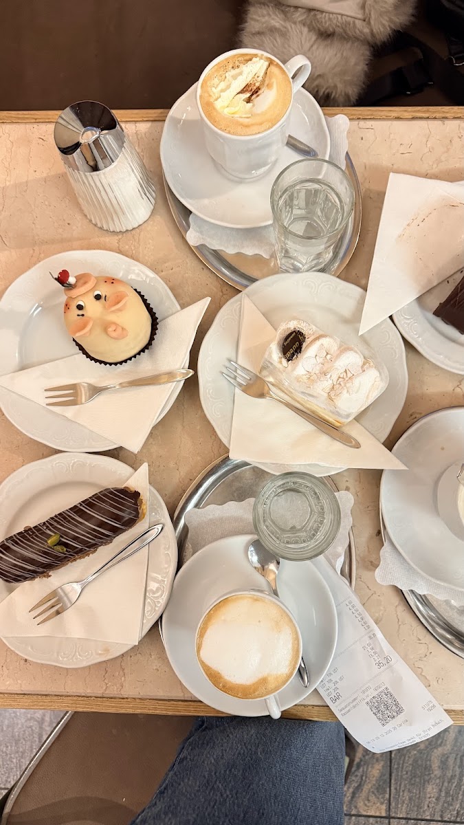 Café-Konditorei Hagmann Gmbh-4
