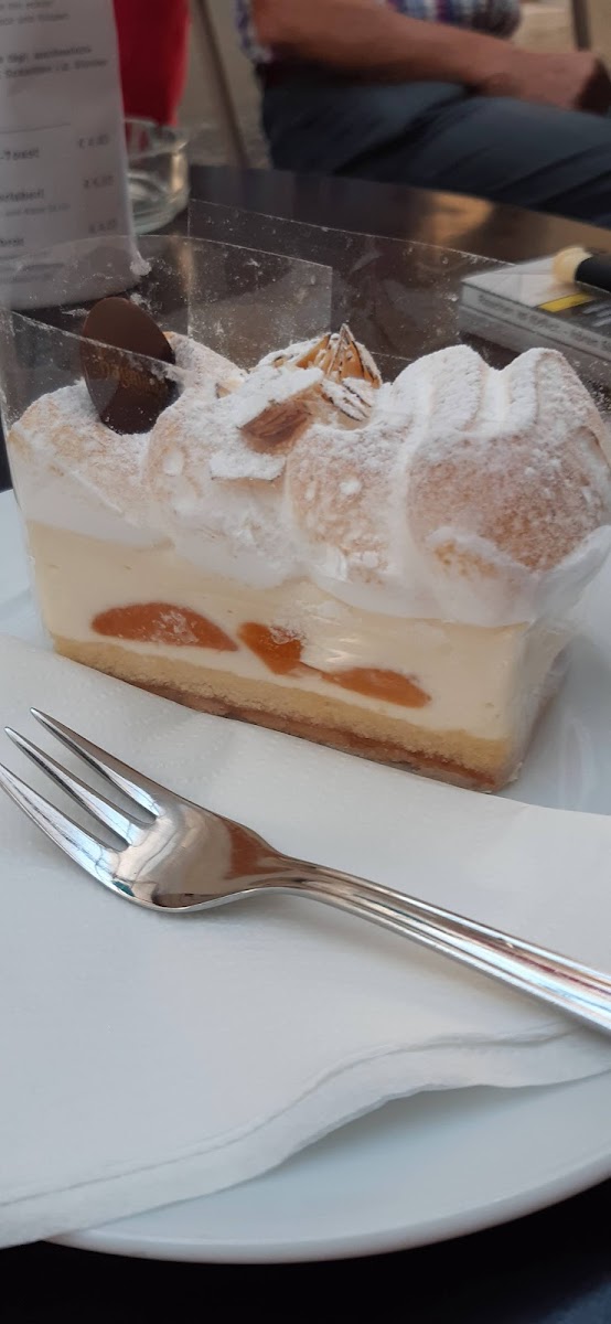 Café-Konditorei Hagmann Gmbh-6