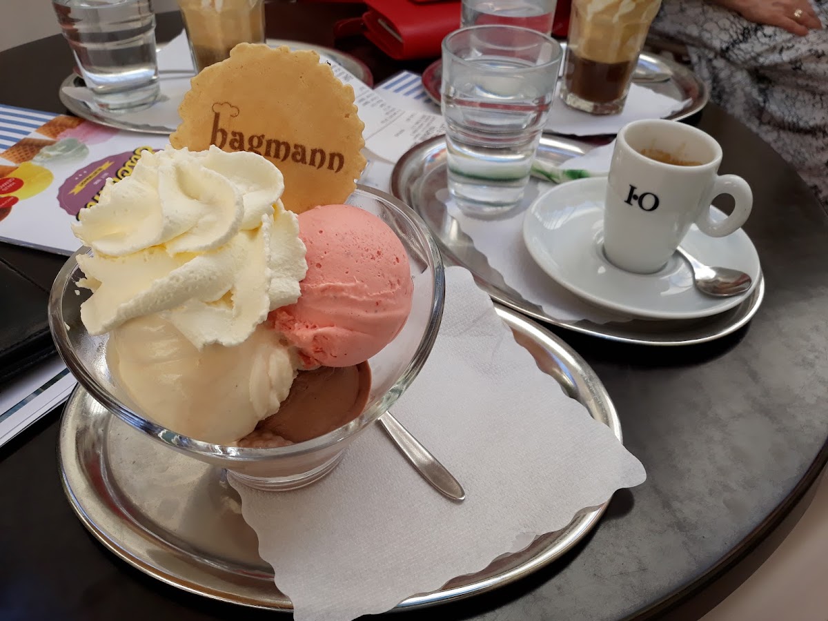Café-Konditorei Hagmann Gmbh-8