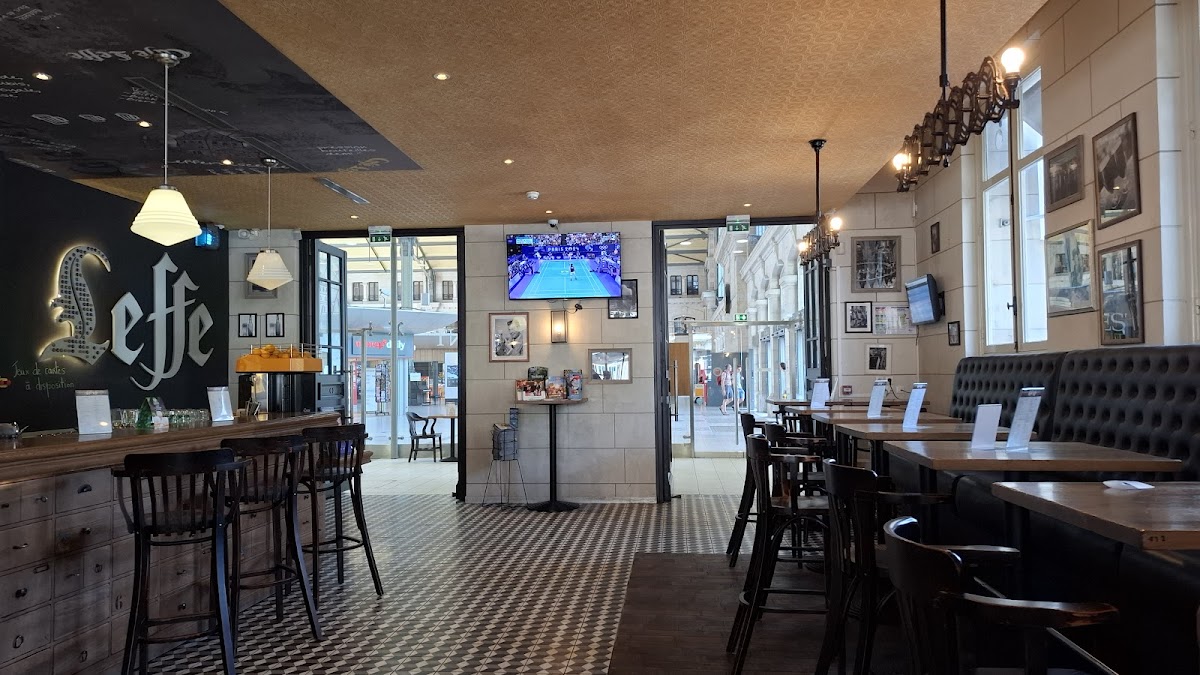 Café Leffe Tours