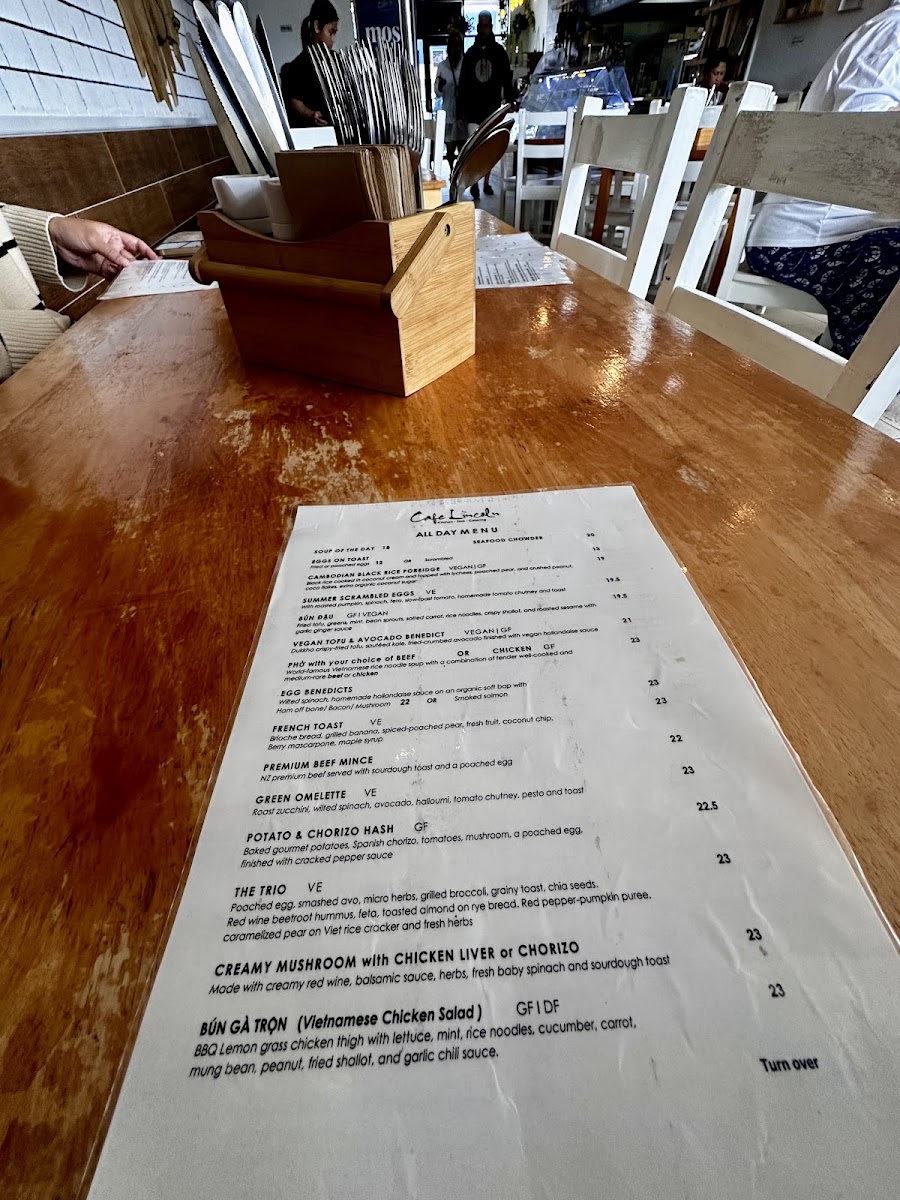 Menu Cafe Lincoln-1