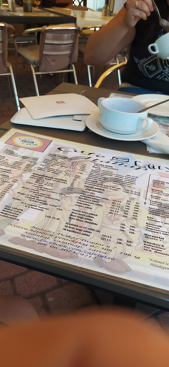 Menu Cafe Lütyő-3