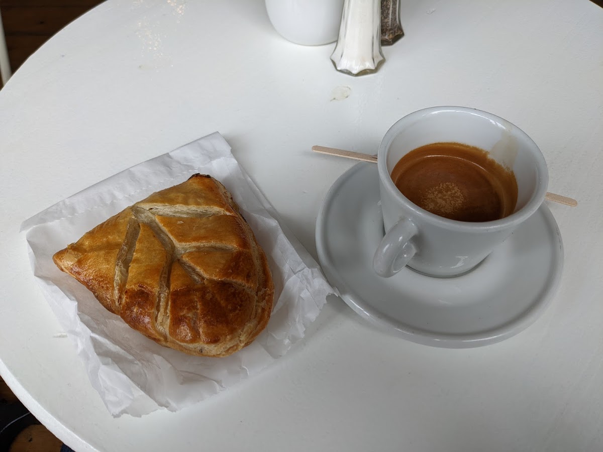 Cafe Madelaine-10