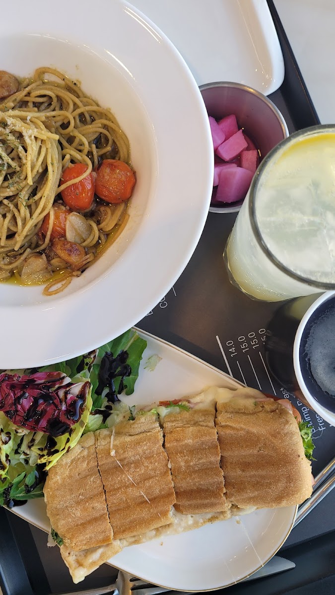 Cafe Majenta-7