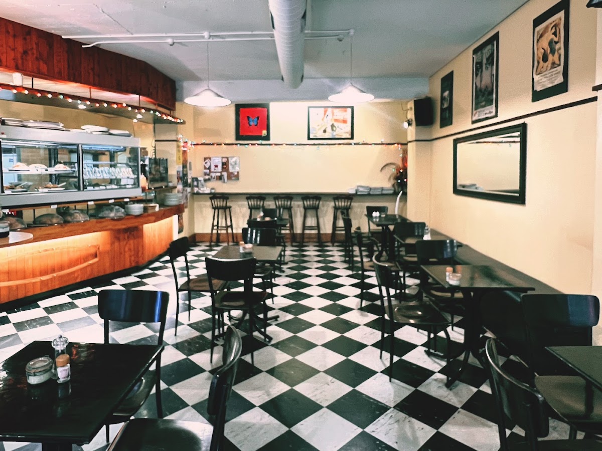 Cafe Mamba-4