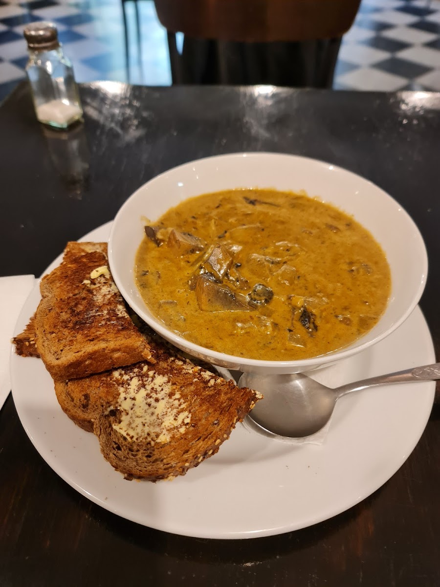 Cafe Mamba-8