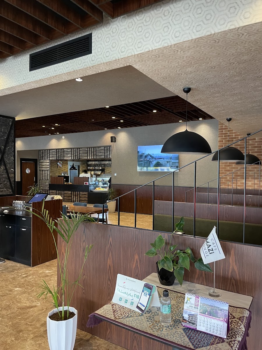 Cafe Mazi Lounge-4