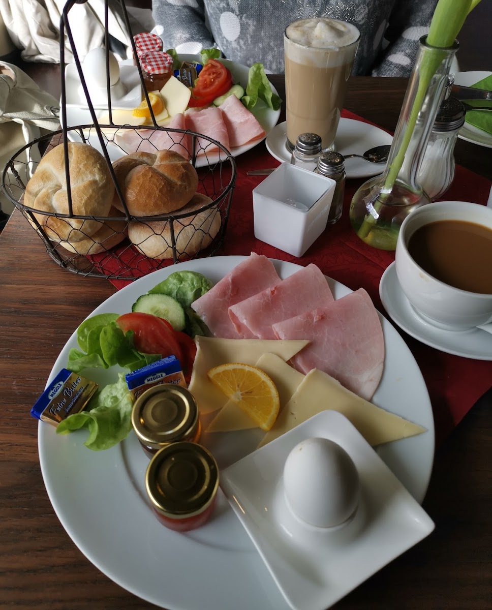 Café Midde Noi-6