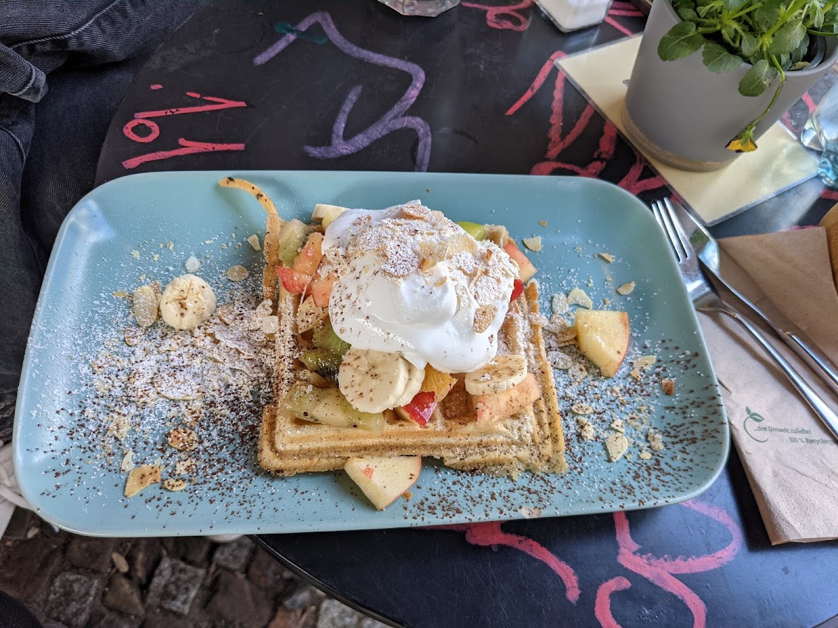 Cafe Neue Liebe-8