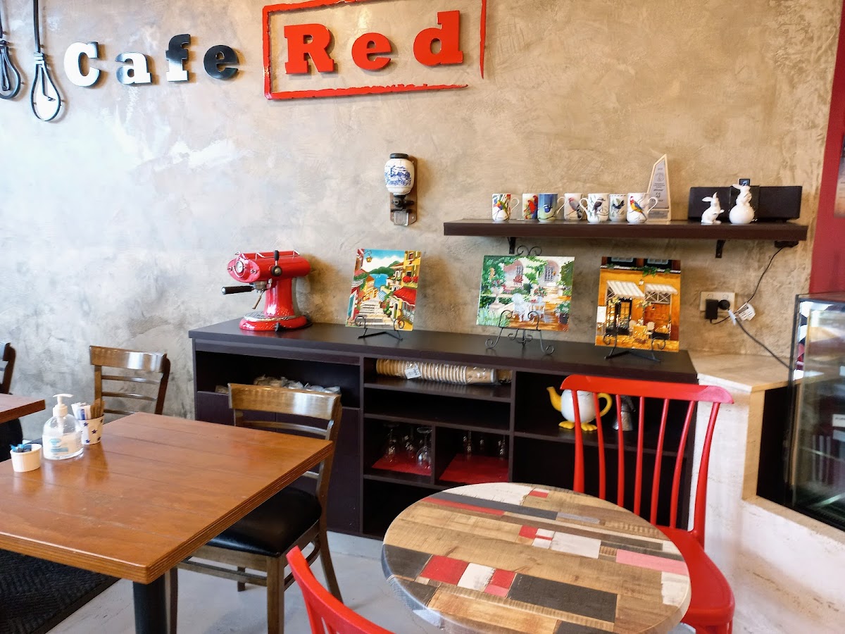 Cafe Red
