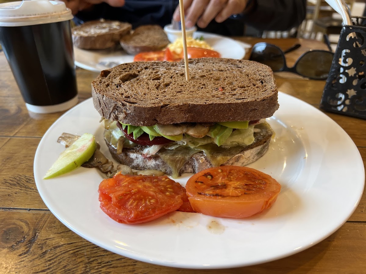 Cafe Red-10