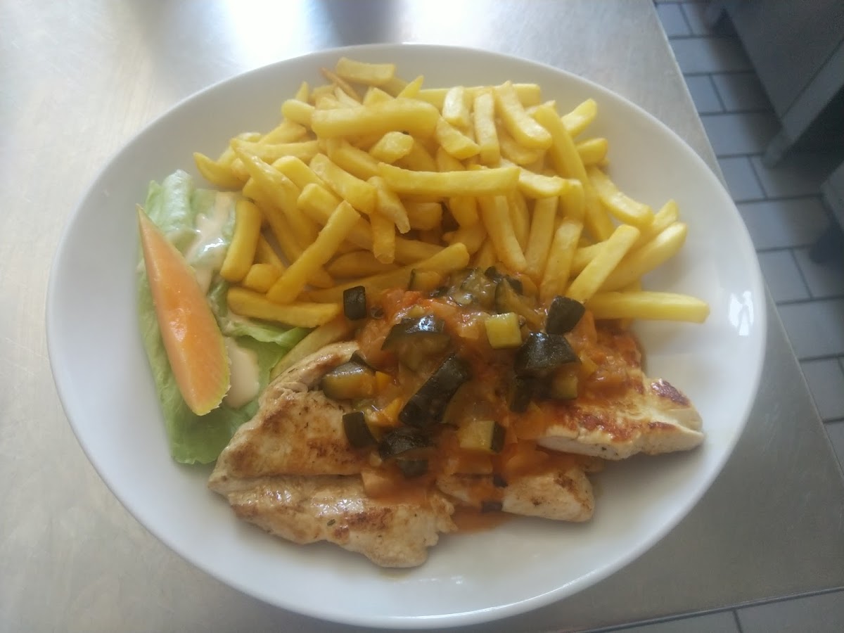 Café Restaurant De La Gare-10