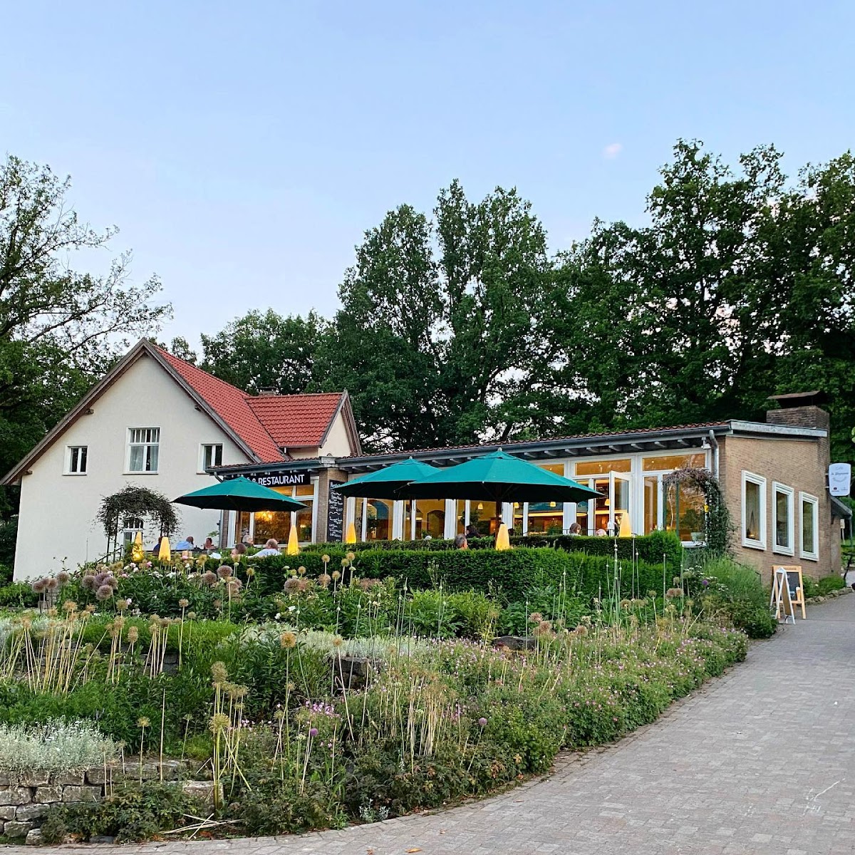 Cafe Restaurant Im Bürgerpark-4