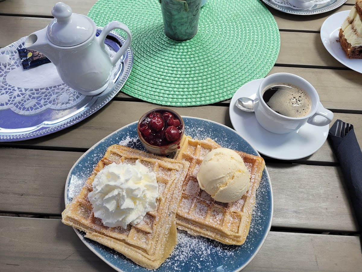 Café Sahne-4