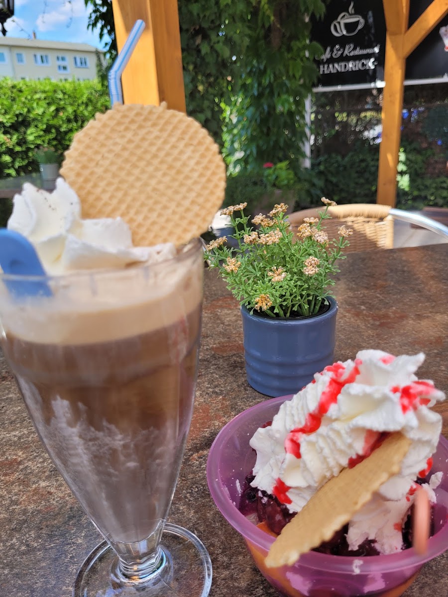 Cafe U. Restaurant Handrick-10