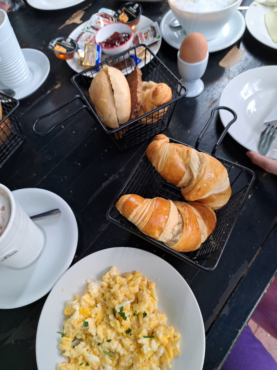 Café Uhrlaub-10