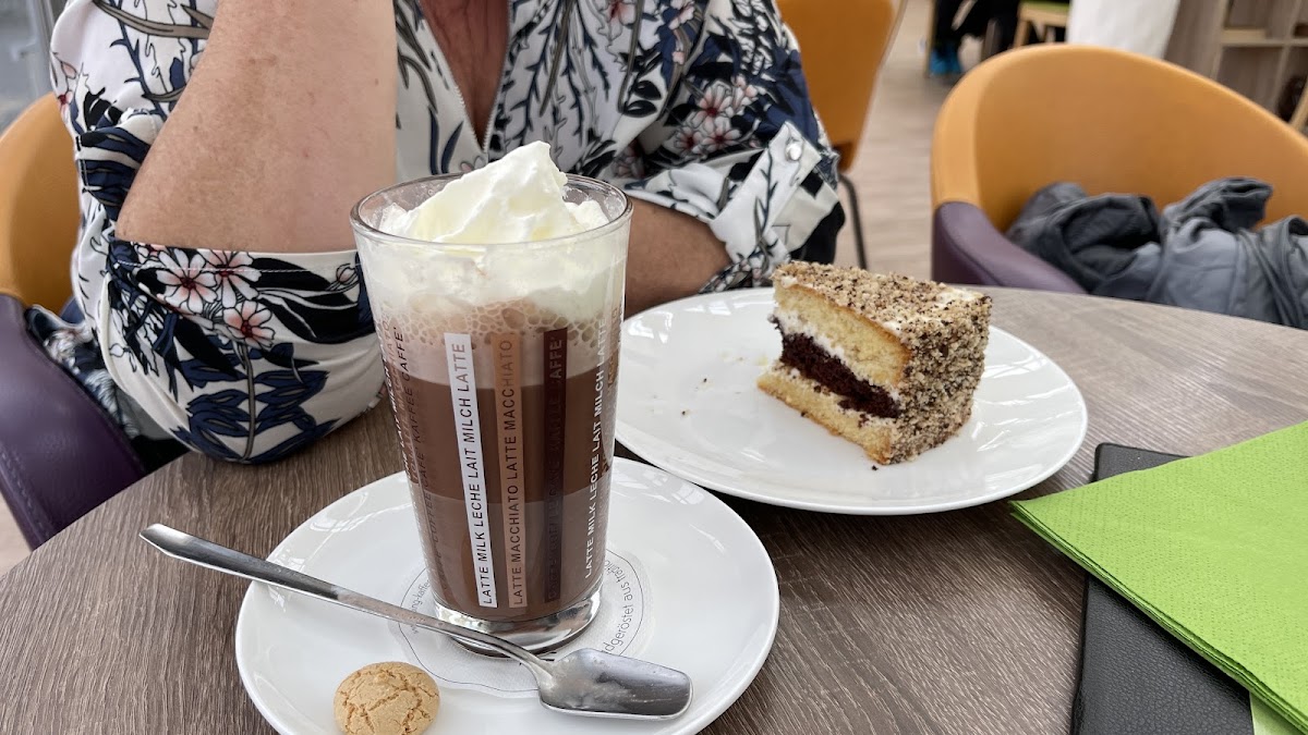 Café Und Restaurant Gartenglück Im Rosengut-10