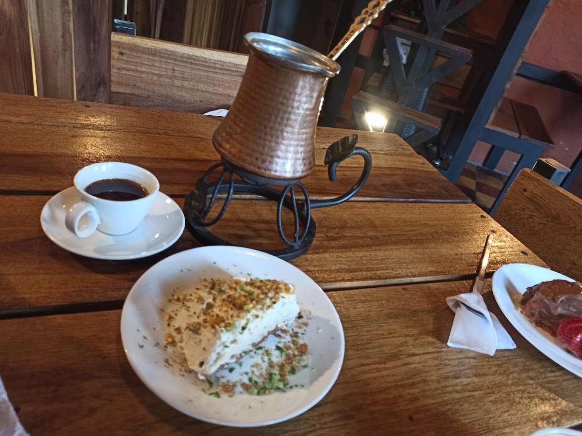 Café Villa Laura Brew Lab & Coffee House-5