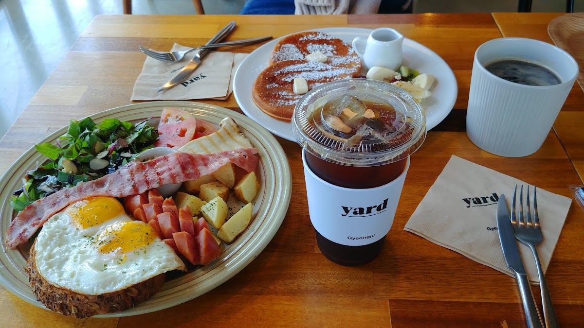 Cafe Yard-5