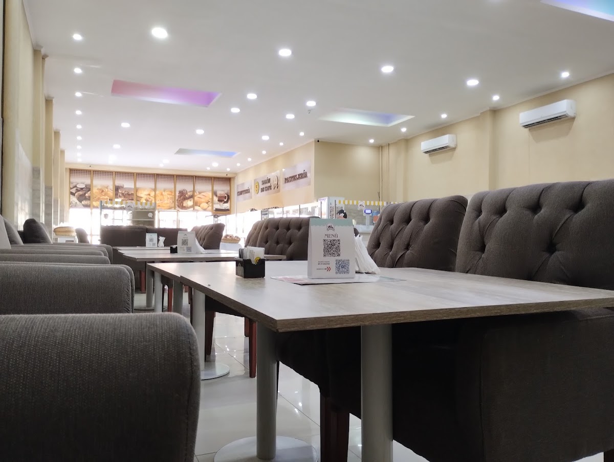 Cafeteria Cortez