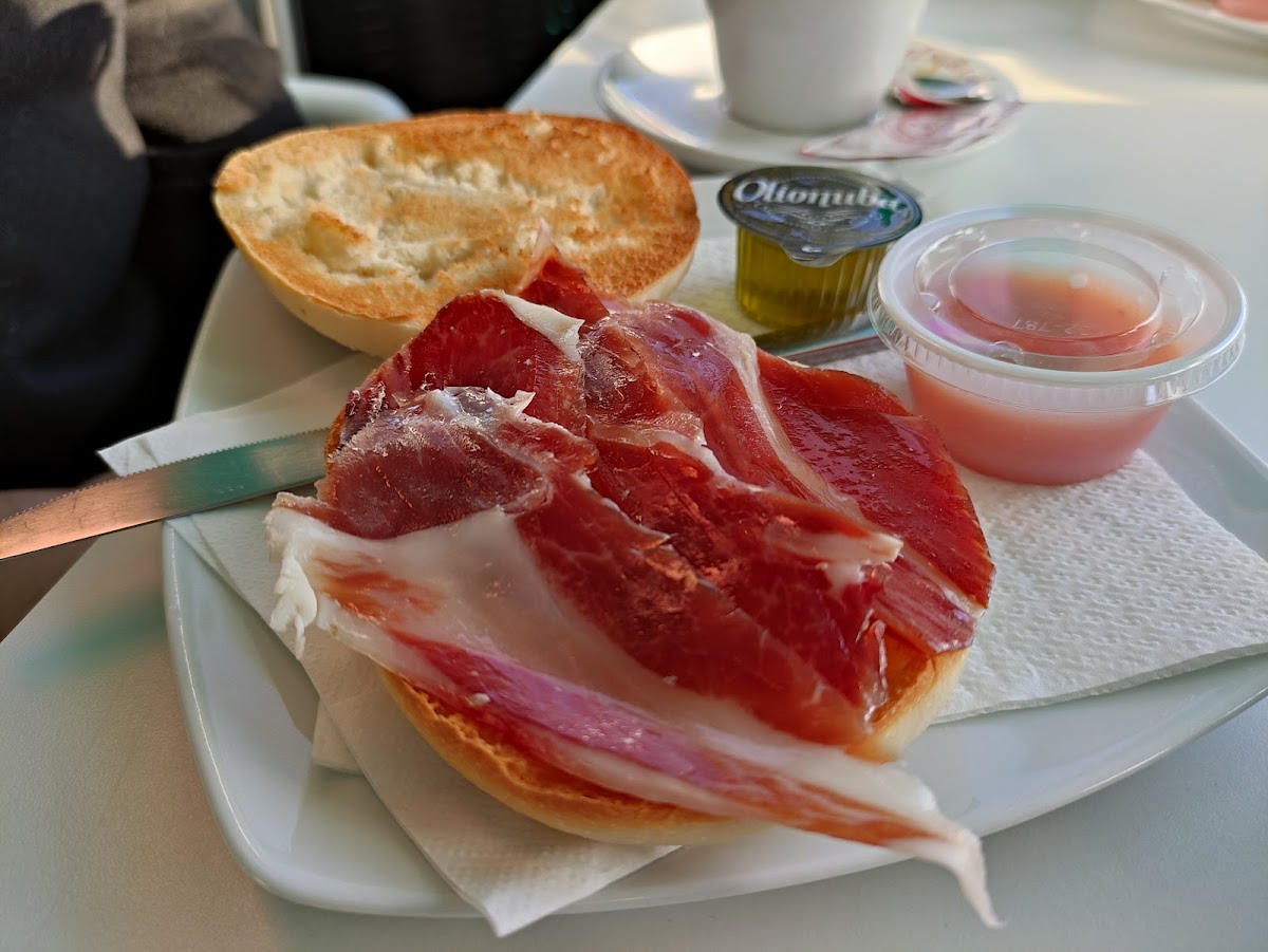 Cafeteria Estación Atocha-3