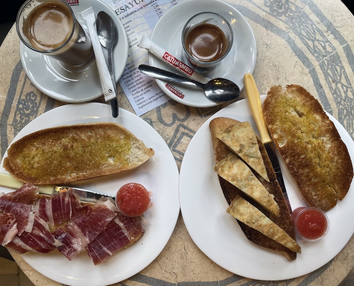 Cafeteria La Esquina Veloz-2