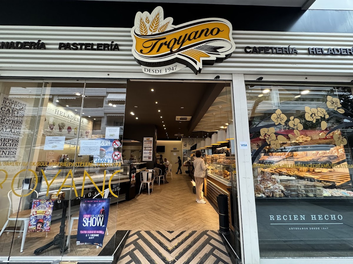 Cafetería - Panadería Troyano