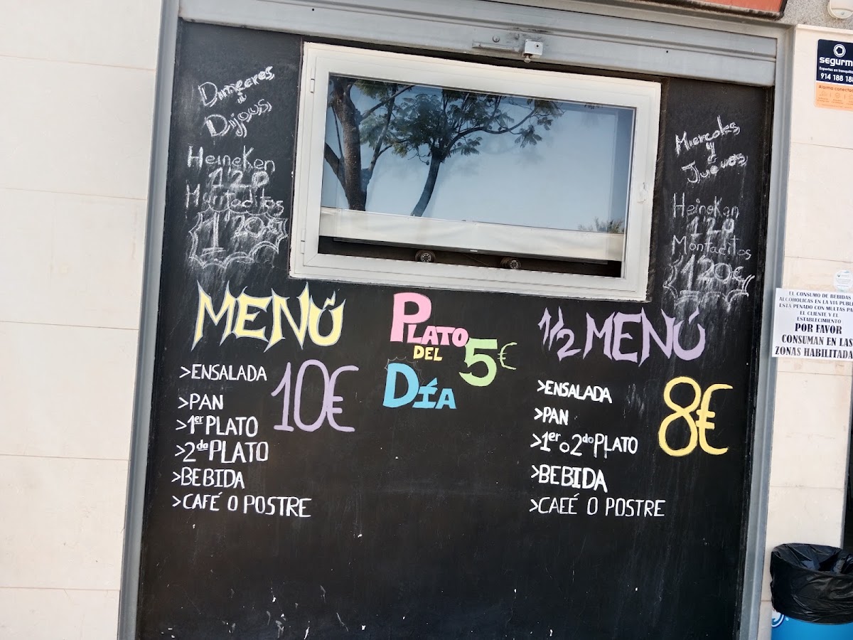 Menu Cafetería Pull-3