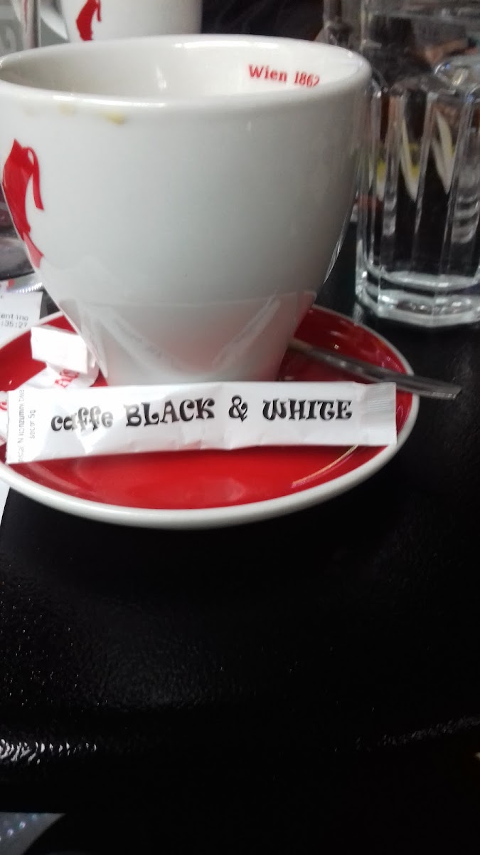 Caffe Bar Black-7