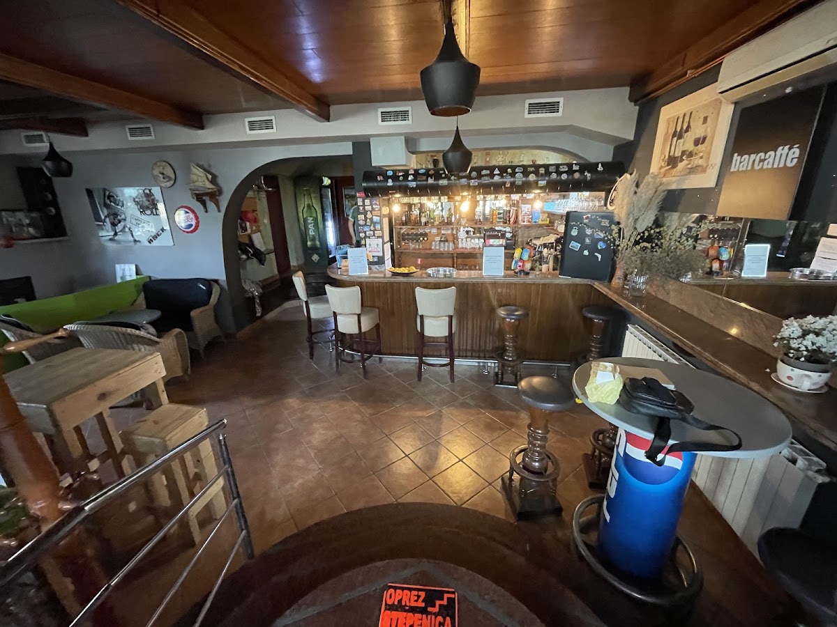 Caffe Bar Felix-9