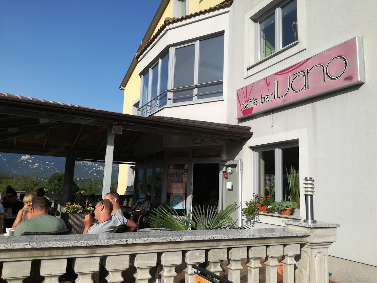 Caffe Bar Ivano/apartmani Ivano