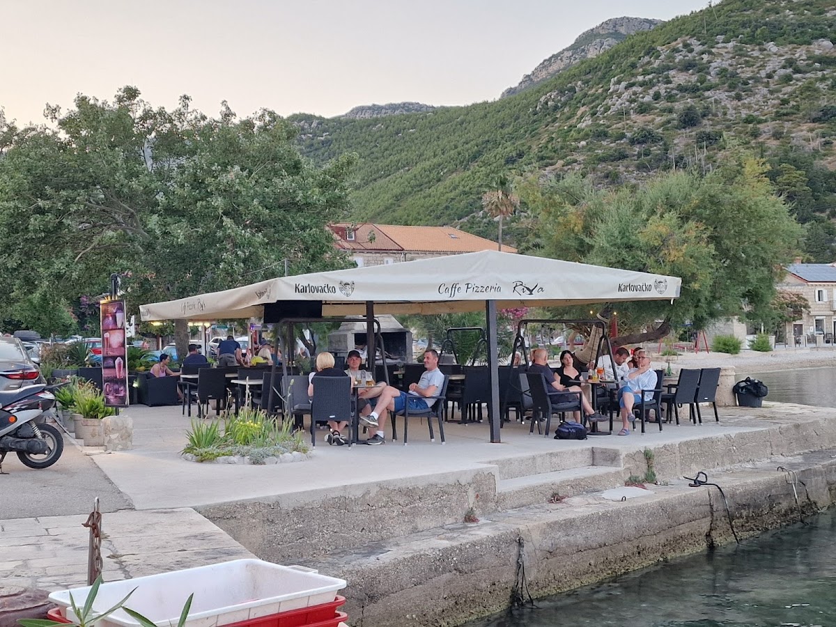 Caffe Pizzeria Riva-3