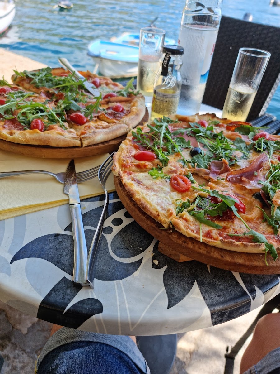 Caffe Pizzeria Riva-9