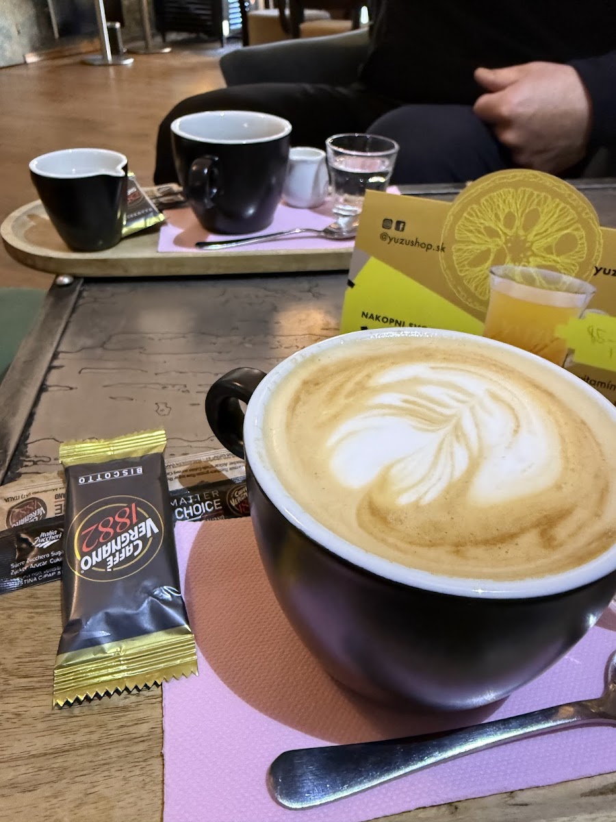 Caffebar Iluze-4