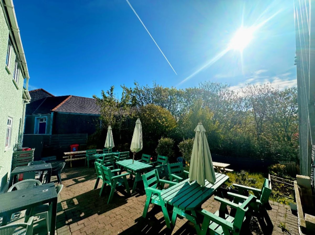 Caffi Banc Cemaes-3