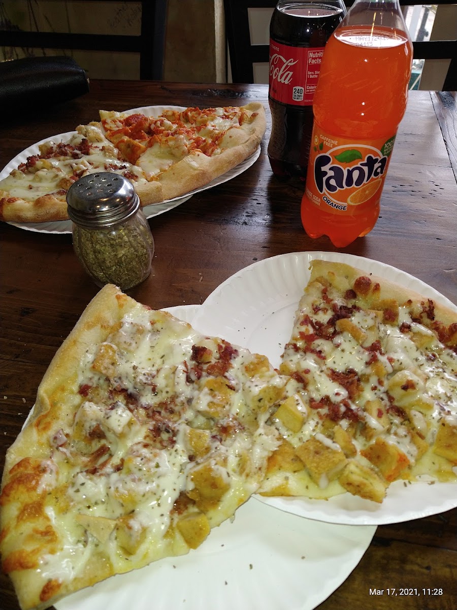 Calabria Pizzeria-9