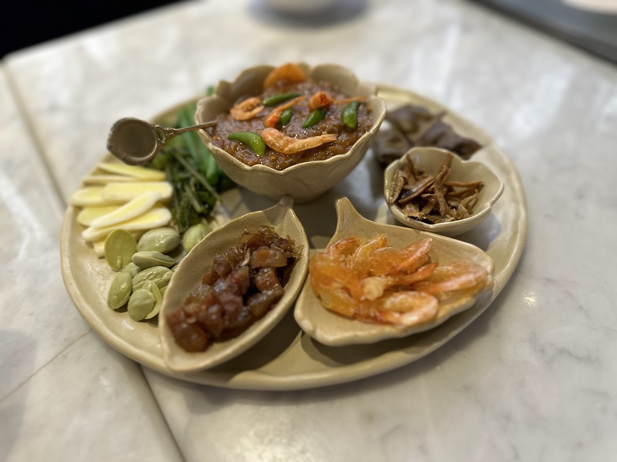 ขมิ้น Camin Cuisine & Cafe สาขาซีคอนสแควร์ ศรีนครินทร์-8