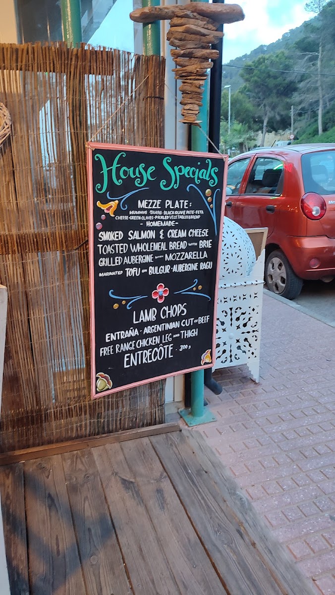 Menu Can Nuts-3