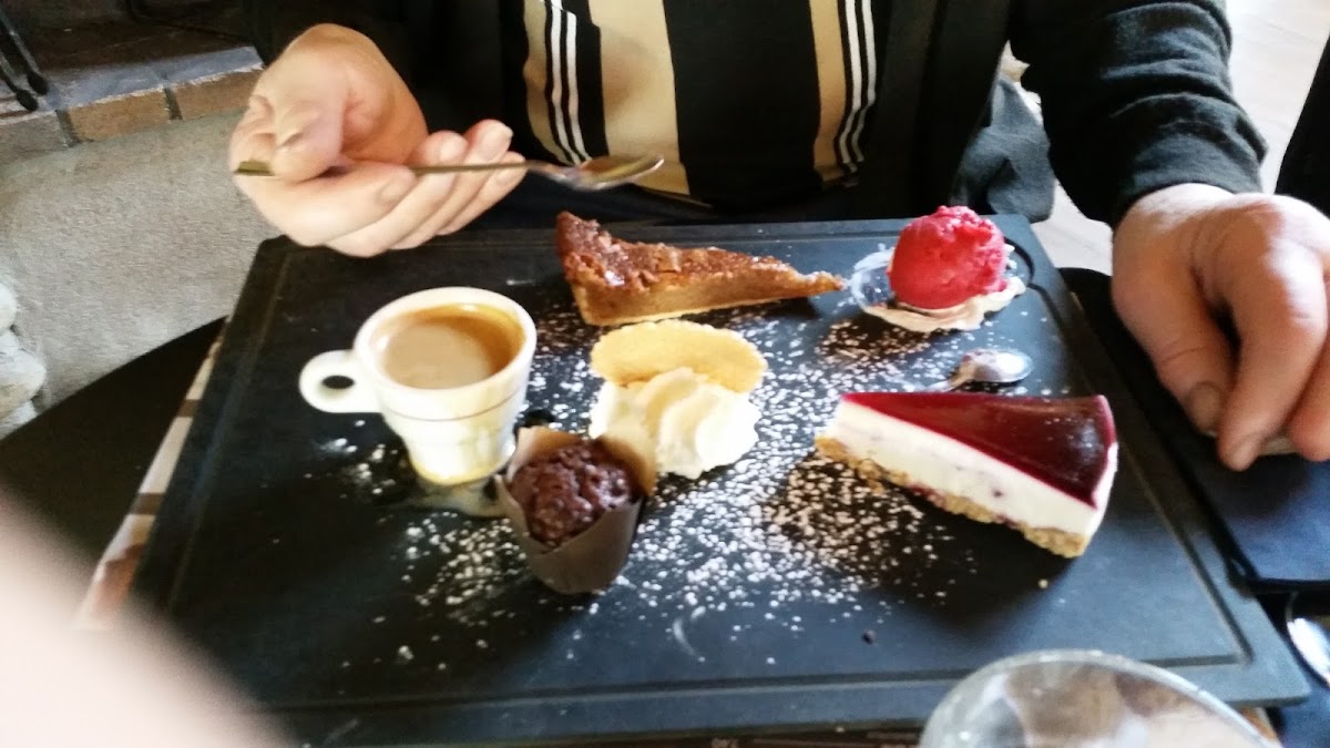 Canadian Steak House-9