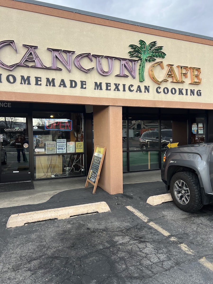 Cancun Cafe