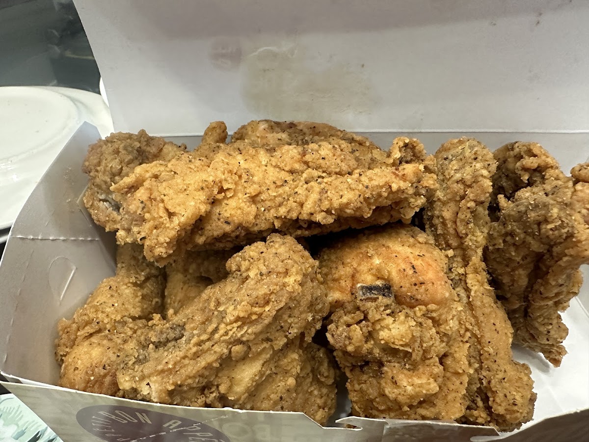 Candy's Fried Chicken-9