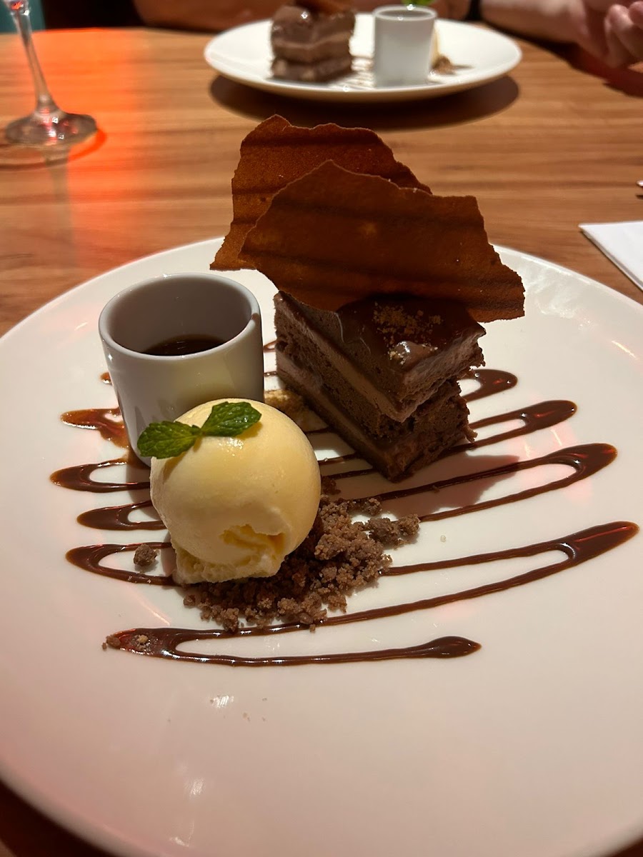 Cantón Peruvian & Chinese Food - Brasília-10