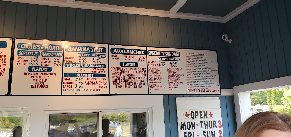 Menu Cap'n Frosty Ice Cream-7